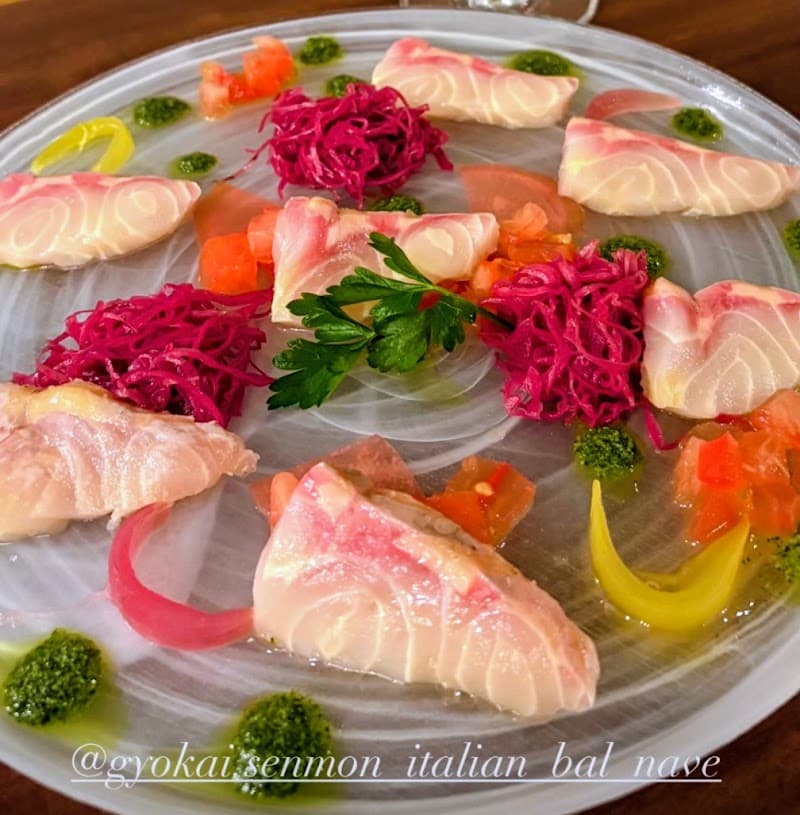 魚介専門イタリアンバルNAVE(ナーヴェ)の店内・料理の写真 3枚目