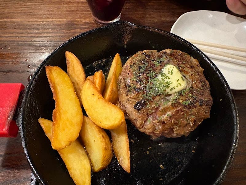 大衆ビストロ BALLOWSの店内・料理の写真 2枚目