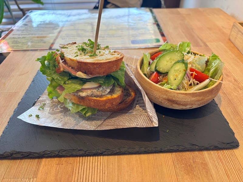 TREE -Anthony's Kitchen-の店内・料理の写真 3枚目