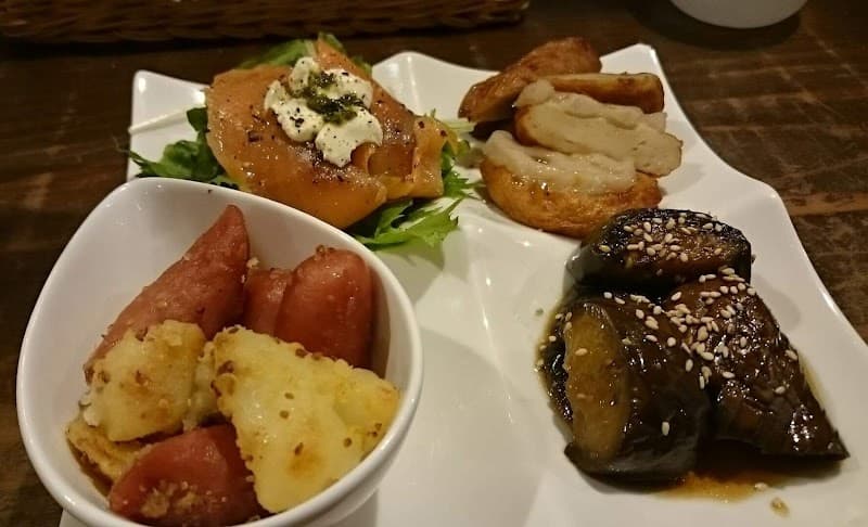 洋風居酒屋 Pino -ピノ-の店内・料理の写真 2枚目