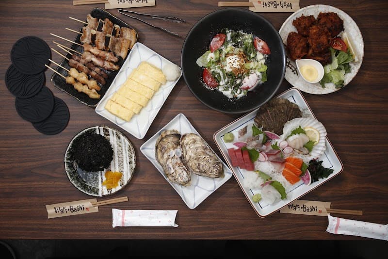 ダイニングバー隣の店内・料理の写真 2枚目