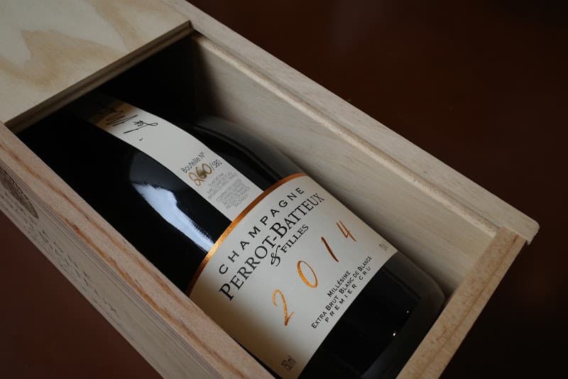 wine showroom enjoué アンジュエの店内・料理の写真 2枚目