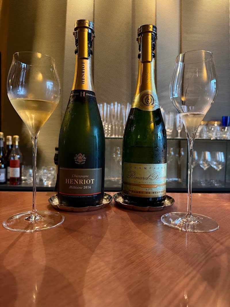 リシュリュゥ Salon du Vin RICHELIEUの店内・料理の写真 2枚目