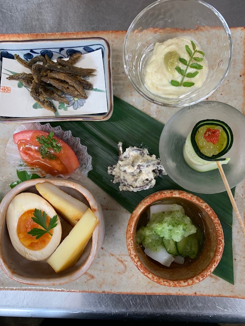 お食事・喫茶 たなかの店内・料理の写真 2枚目