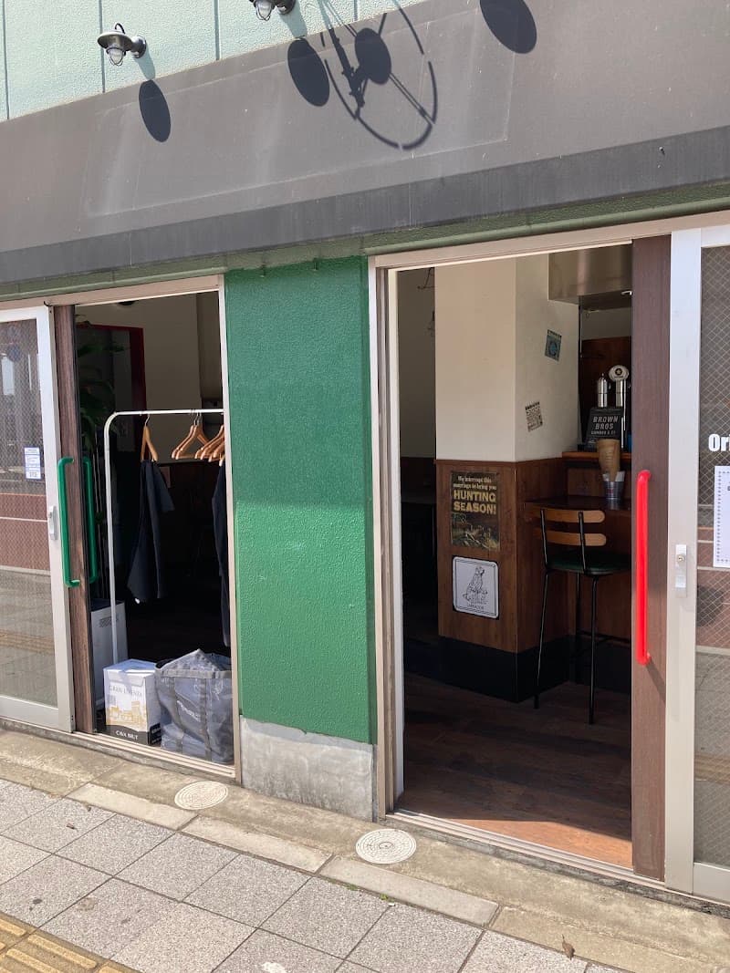 Oriental Food & Wine IRIEの店内・料理の写真 1枚目