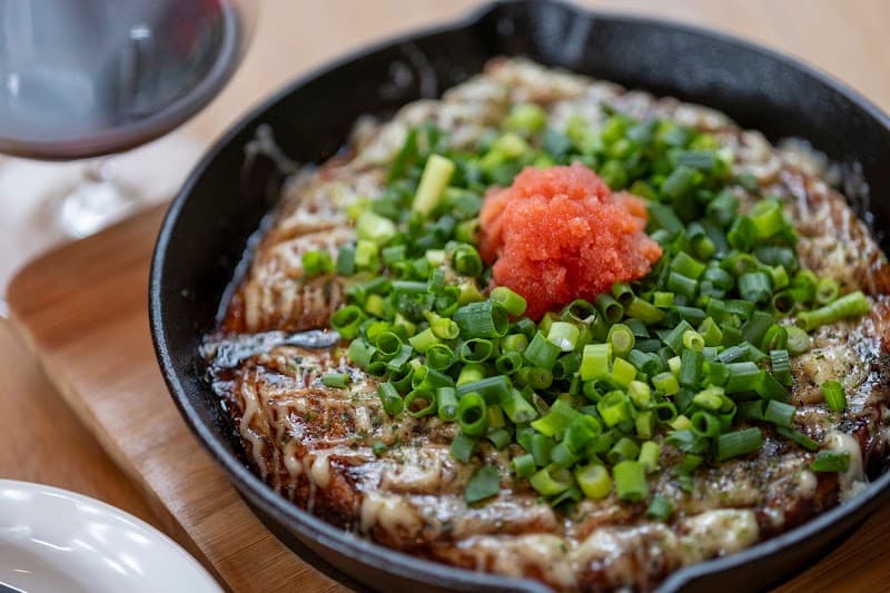 お好み焼きバル TOROROの店内・料理の写真 2枚目