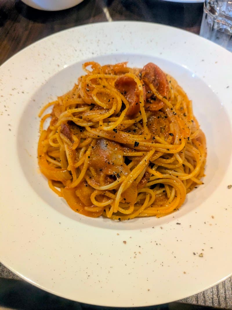 Bistro Bar L'Orangeの店内・料理の写真 2枚目
