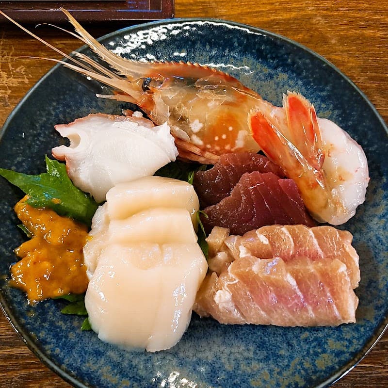 北海道のワインと日本酒BAR 函館魚販の店内・料理の写真 2枚目