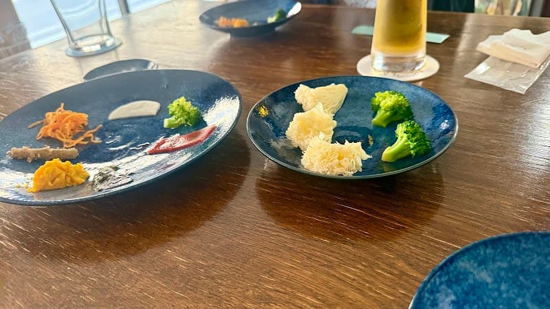 北海道のワインと日本酒BAR 函館魚販の店内・料理の写真 3枚目
