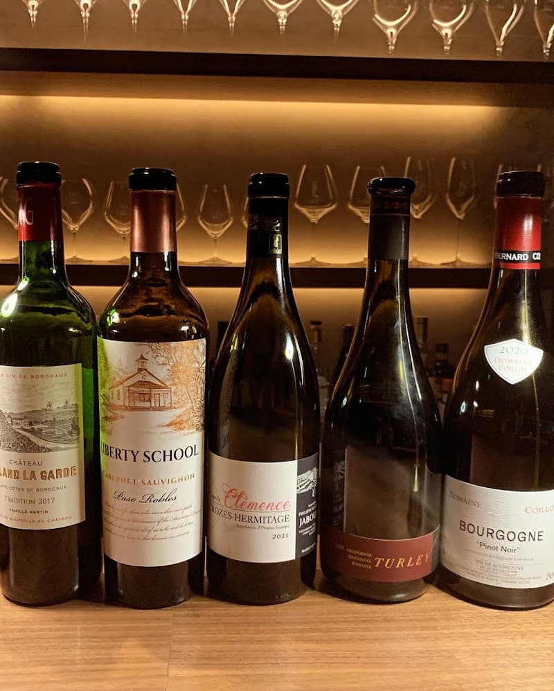 ワインバー ハイダウェイ wine bar hideawayの店内・料理の写真 2枚目
