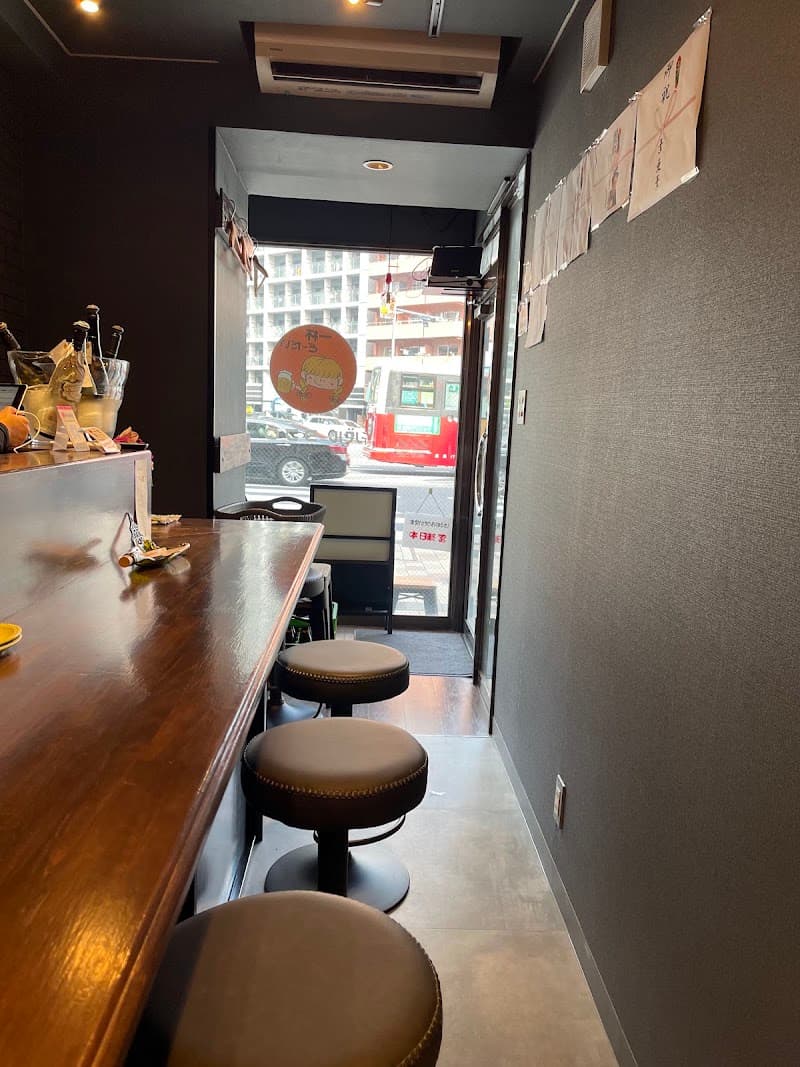 バル ヨコロの店内・料理の写真 2枚目