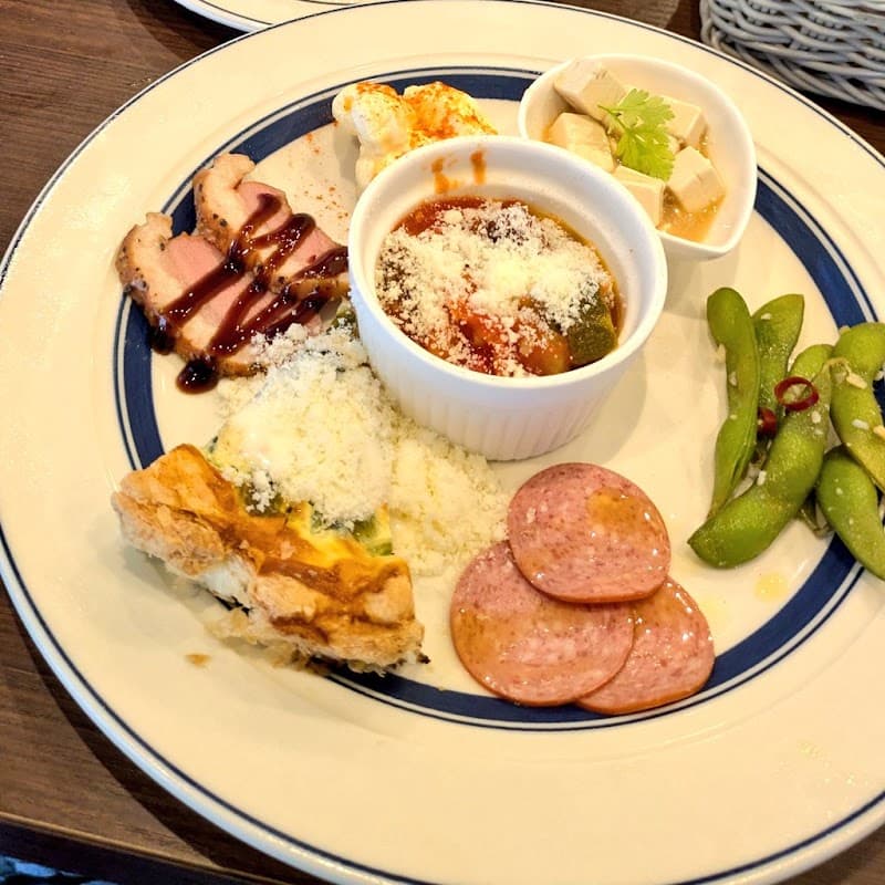 原価ビストロチーズプラス 名古屋錦の店内・料理の写真 3枚目