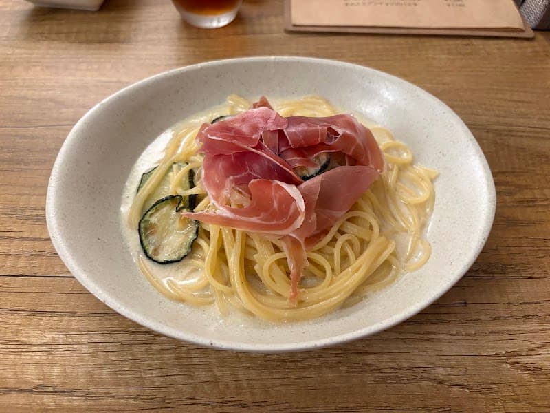 洋風バル TOTORIの店内・料理の写真 3枚目