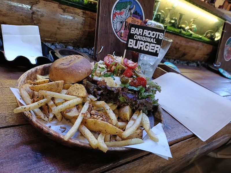 BAR ROOTSの店内・料理の写真 3枚目