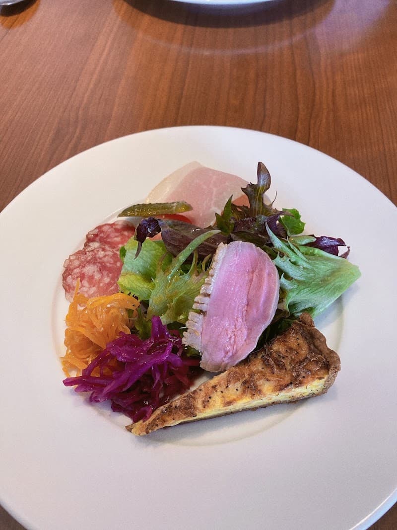 マガザンドキャミオン（ｍａｇａｓｉｎｄｅｃａｍｉｏｎ）の店内・料理の写真 2枚目