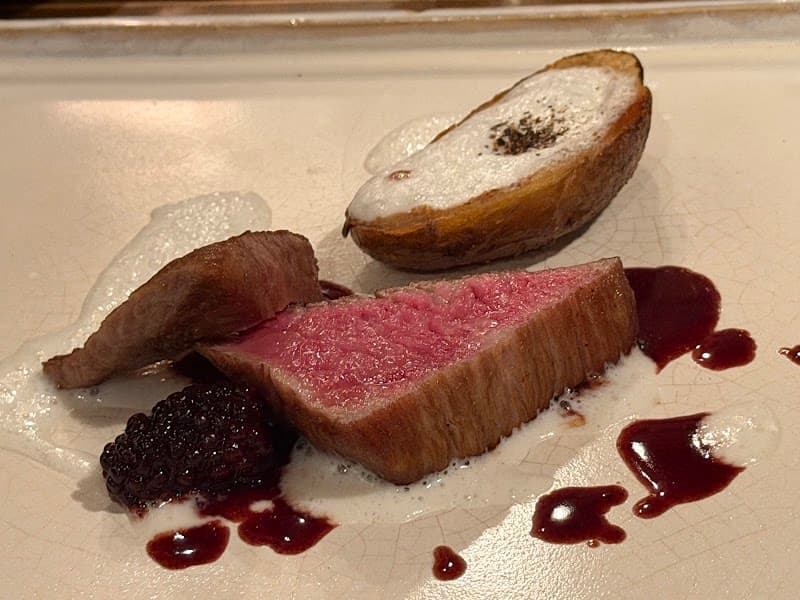 燕食堂の店内・料理の写真 3枚目