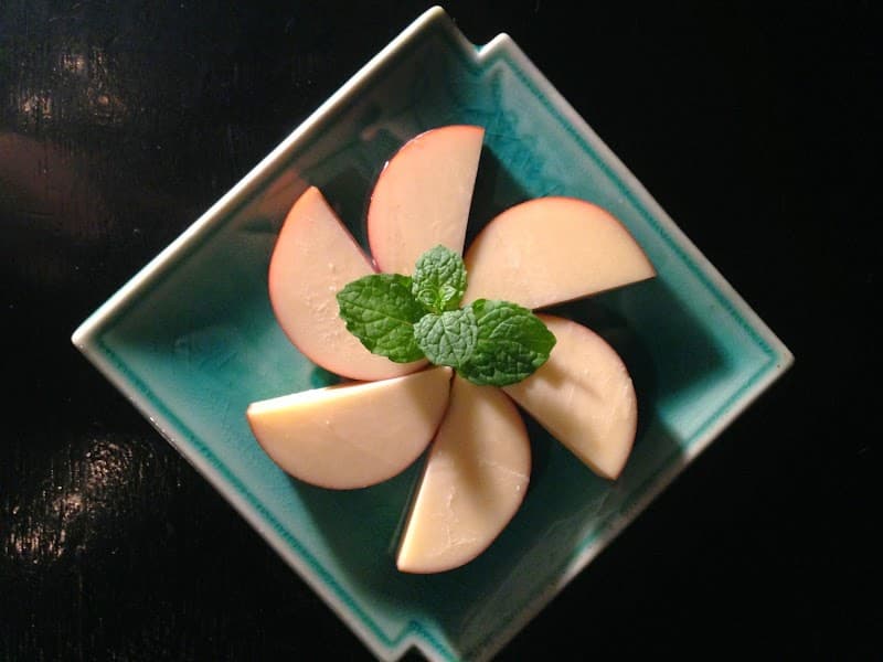 月のみち 新高円寺 バー ワインソムリエの店内・料理の写真 2枚目