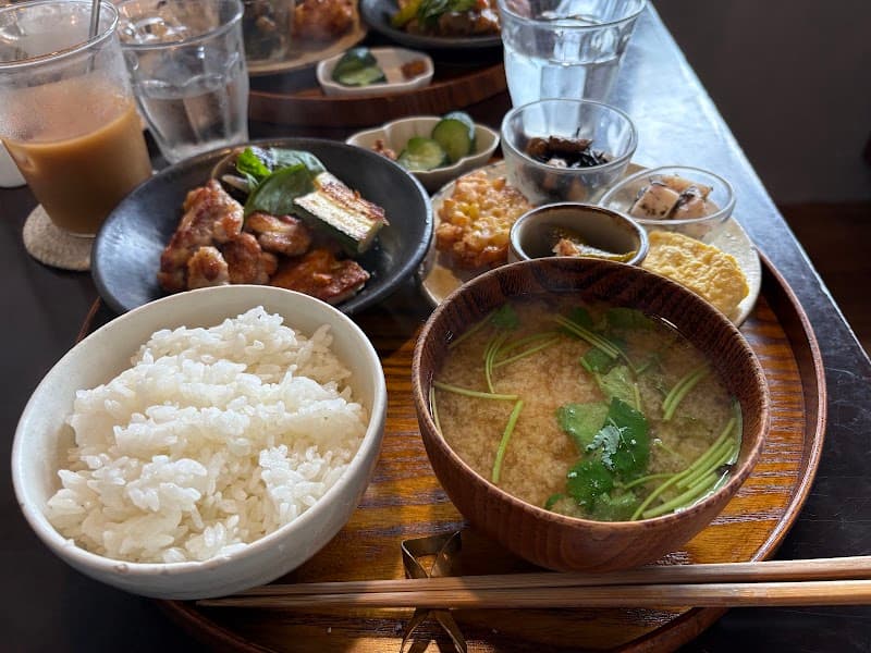 ごはんおやつシプルの店内・料理の写真 2枚目