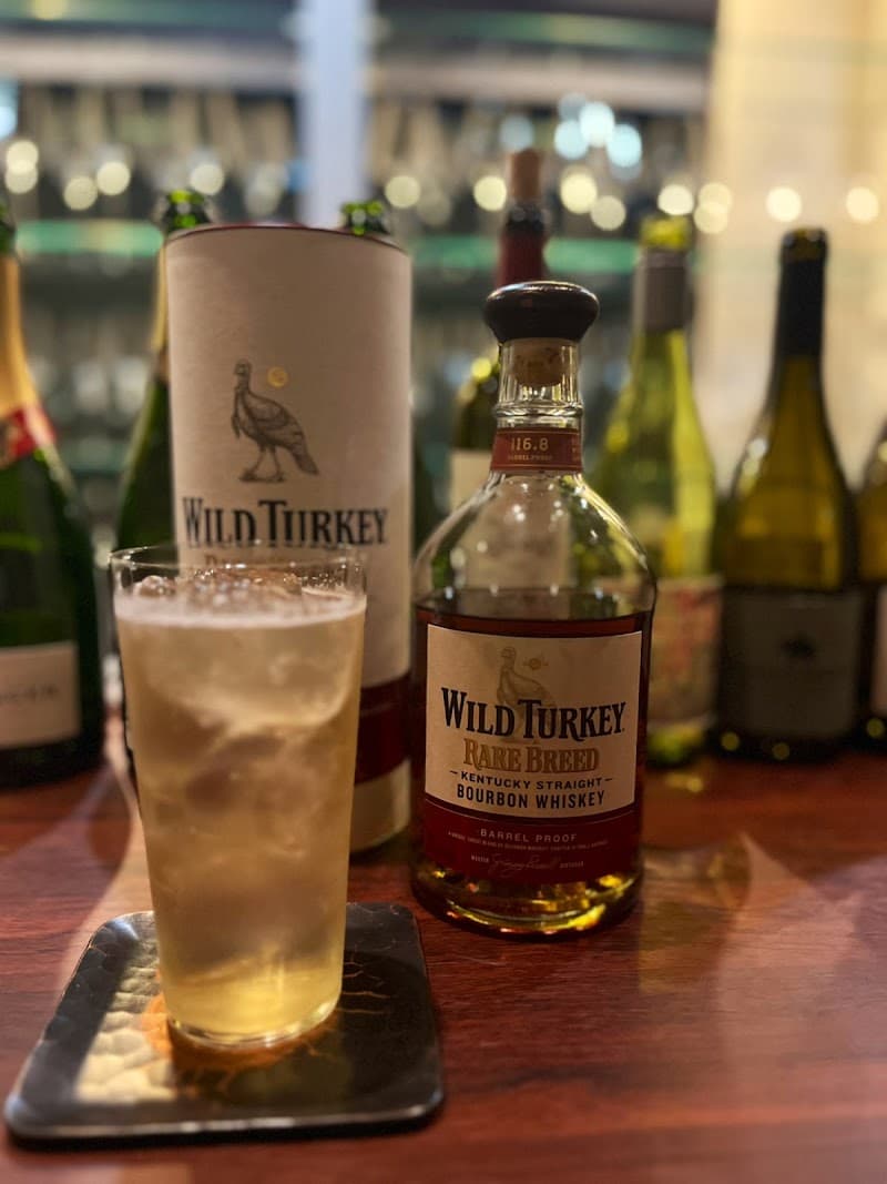 wine bar EUPHORIAの店内・料理の写真 2枚目
