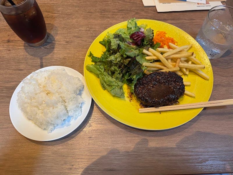 MODERN BISTRO Hamac de Paradis (モダンビストロ アマーク・ド・パラディ)の店内・料理の写真 3枚目