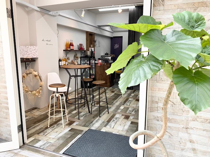 ワインショップ Réel (リエル)の店内・料理の写真 3枚目