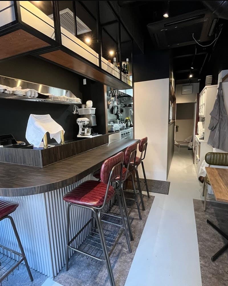 Ｂｉｓｔｒｏ Eｔeｔｒｏｉｓ