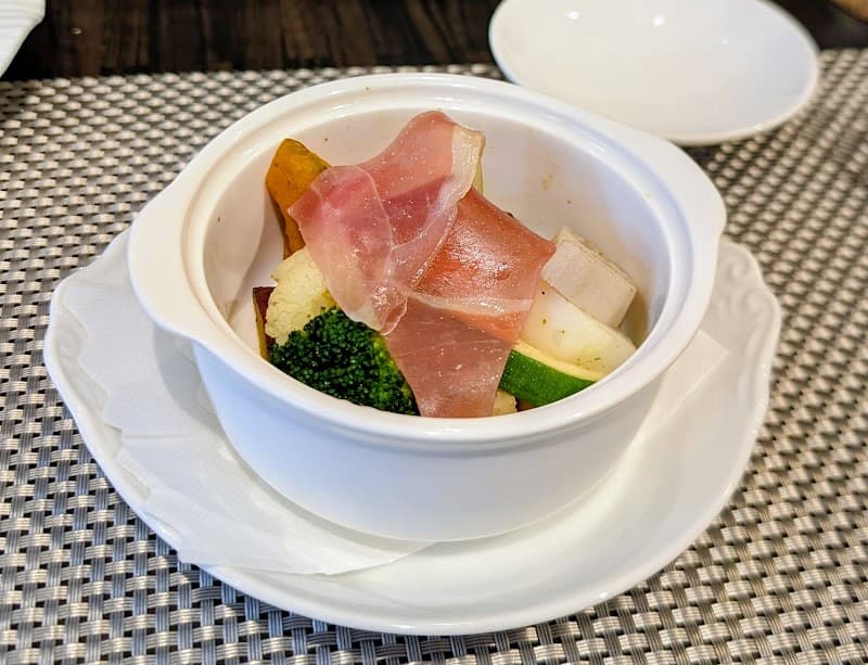 Ｂｉｓｔｒｏ Eｔeｔｒｏｉｓの店内・料理の写真 2枚目