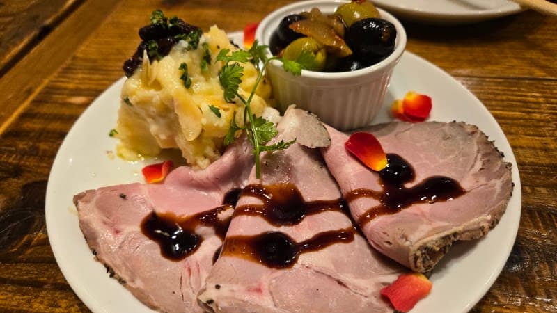 浅草橋ワインバル八十郎商店の店内・料理の写真 3枚目