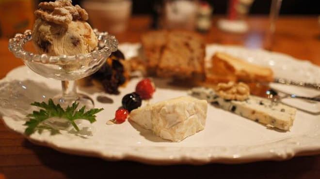Cheese Bar Shirokumaの店内・料理の写真 2枚目