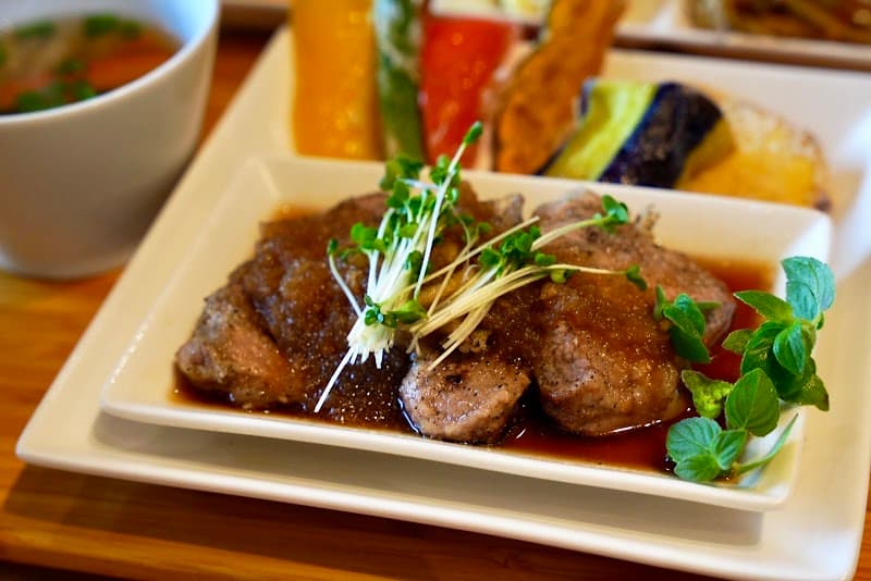 隠れ家diningぐっちぃ～の店内・料理の写真 2枚目