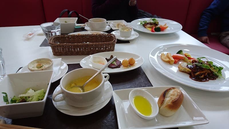 フランス食堂の店内・料理の写真 2枚目