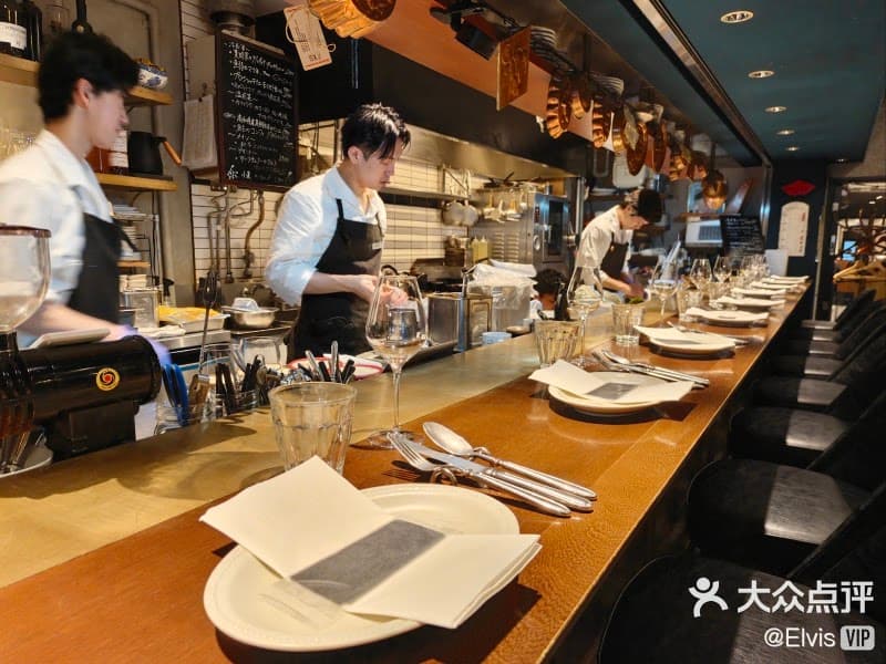 le bistrot des bleus ル ビストロ デ ブルの店内・料理の写真 2枚目