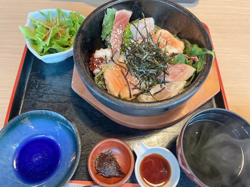kitchen＆bar カリスマの店内・料理の写真 3枚目