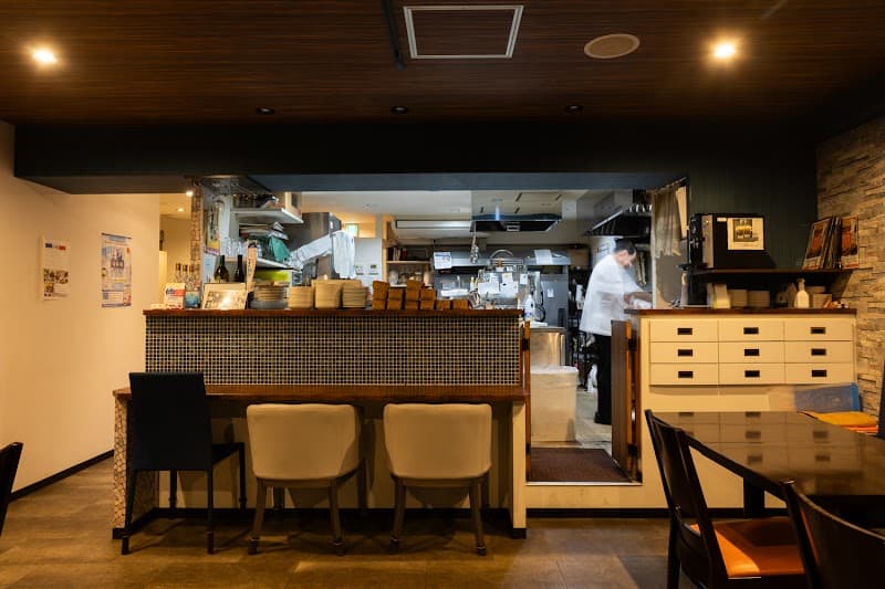 洋食ビストロ むろ屋