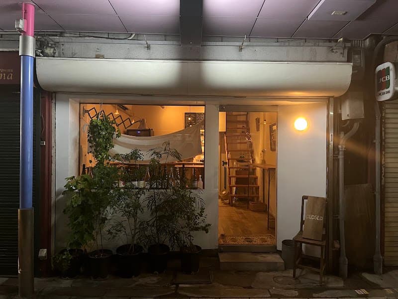 winestand hut