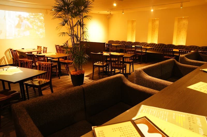 シュシュール