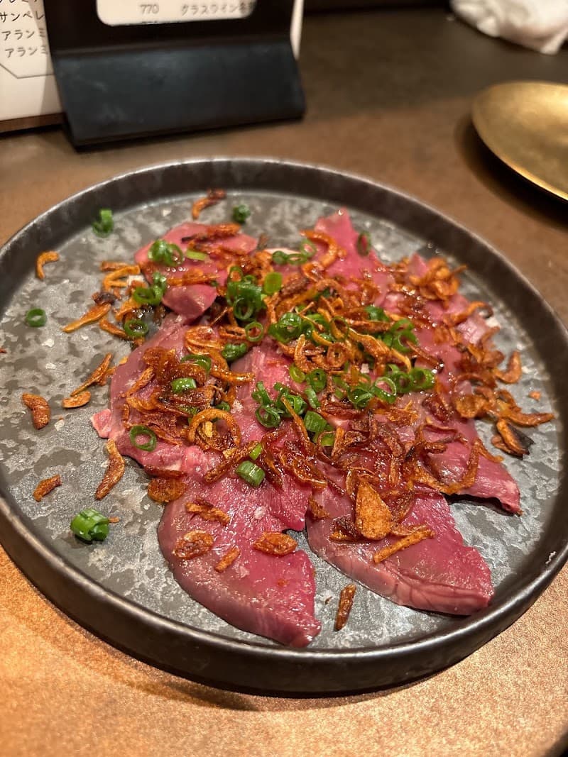 ワインバル YELLの店内・料理の写真 2枚目