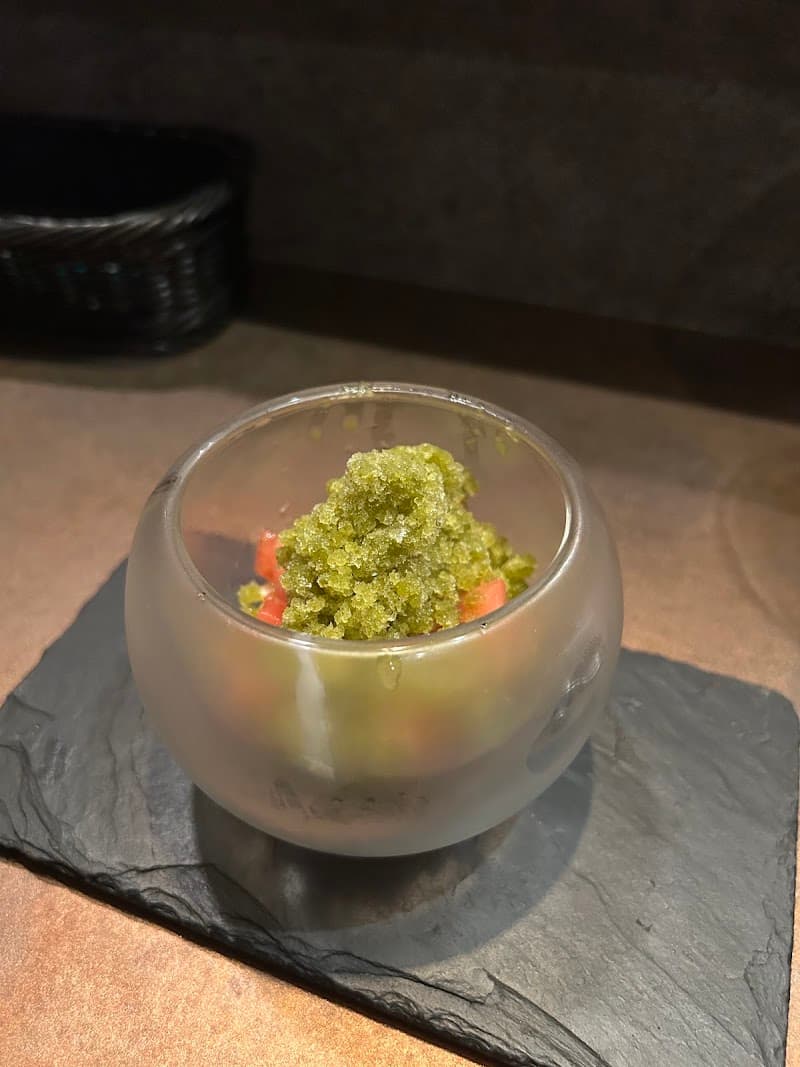 ワインバル YELLの店内・料理の写真 3枚目
