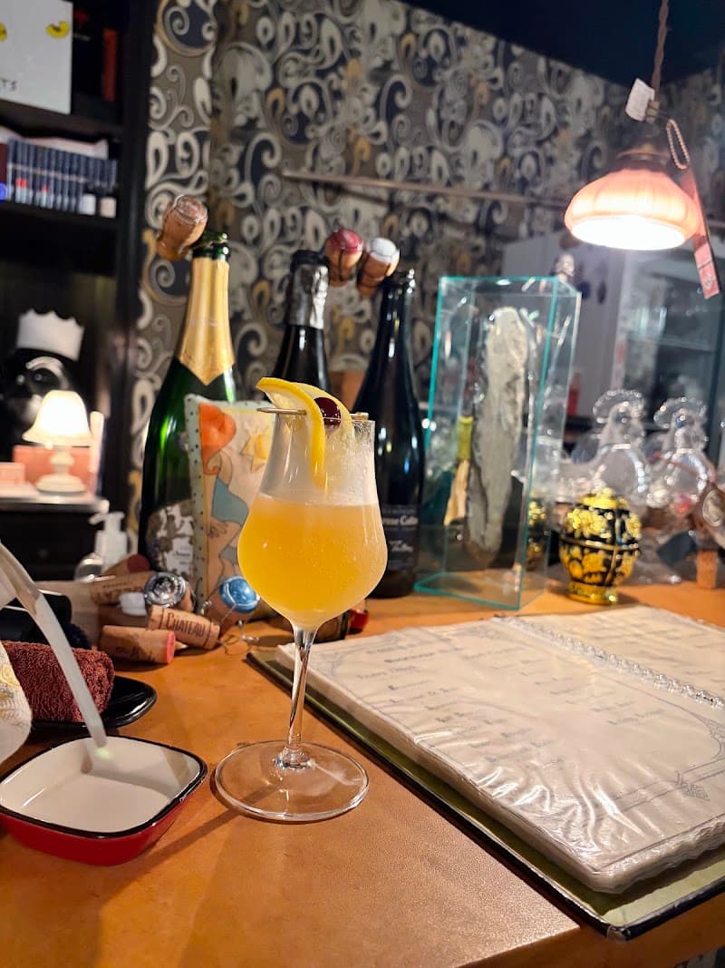 BAR GARDAMAIR バーガルダマリの店内・料理の写真 2枚目
