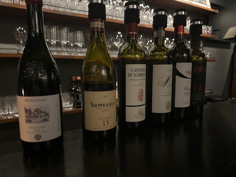 wine bar ５の店内・料理の写真 3枚目