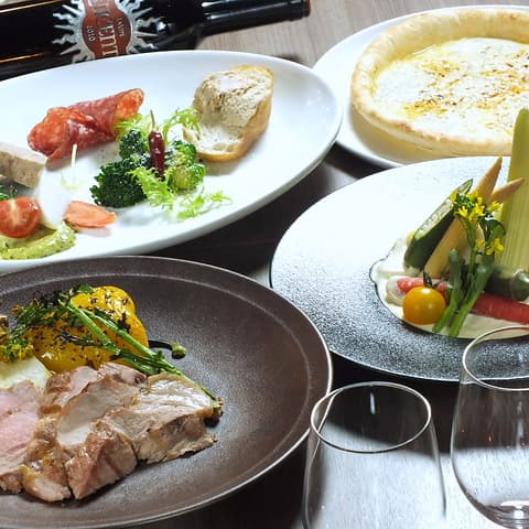 ワインラウンジ Cuvee ITOU（キュベイトウ）の店内・料理の写真 2枚目