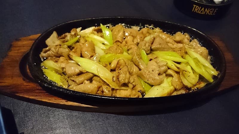 青ダイニングバーの店内・料理の写真 2枚目