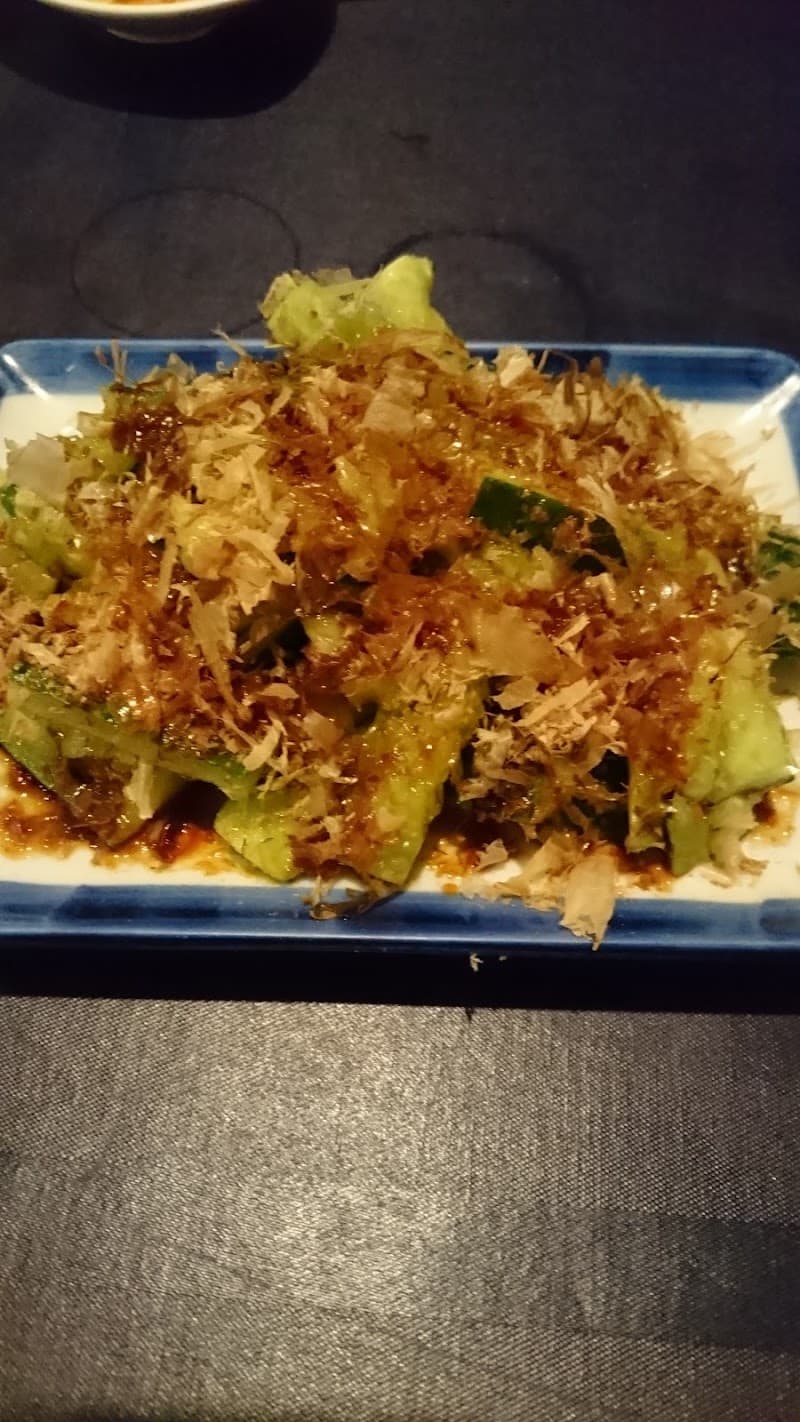 青ダイニングバーの店内・料理の写真 3枚目