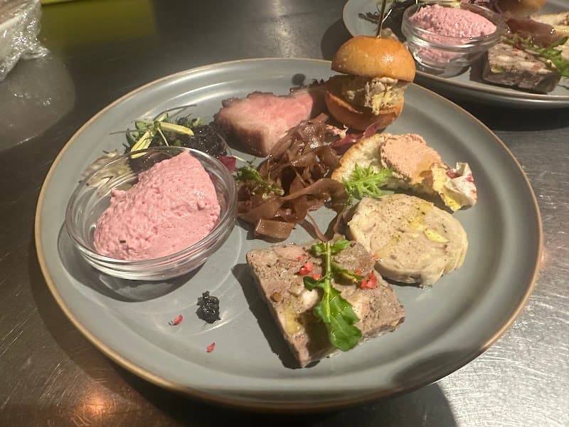 ワインバル アペリチェーナ あざみ野の店内・料理の写真 2枚目