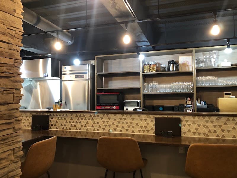 アヒージョと和食のほっこり隠れ家 Kの店内・料理の写真 3枚目