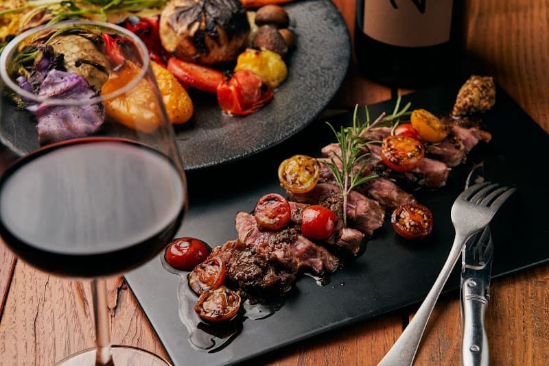 ビストロ VINDUSTRY(ヴァンダストリ)渋谷 東北食材と自然派ワインの店内・料理の写真 2枚目