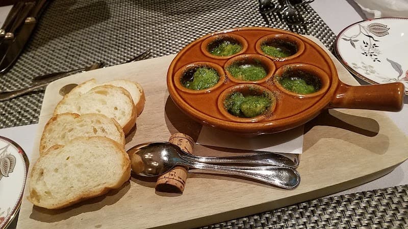 ラ・ポルトの店内・料理の写真 2枚目