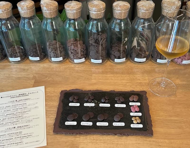 KIKO Wine and Chocolateの店内・料理の写真 2枚目