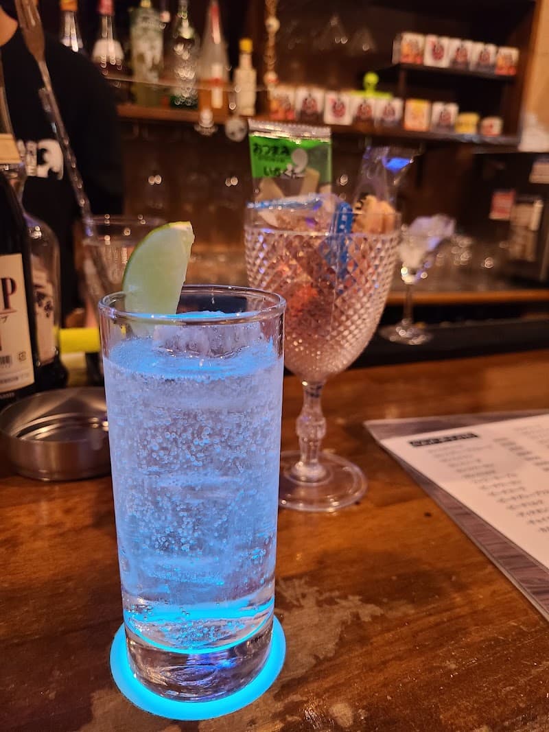 BAR ALIENの店内・料理の写真 3枚目