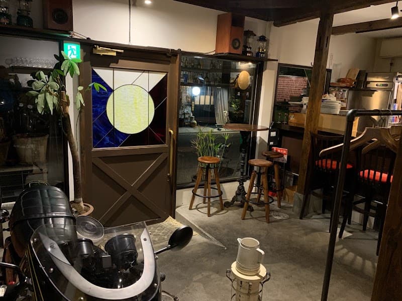 ビール ト ワイン ト アテ 満月 mangetsuの店内・料理の写真 3枚目